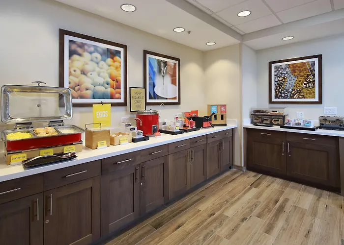 Hotel Hampton Tech Park 3*