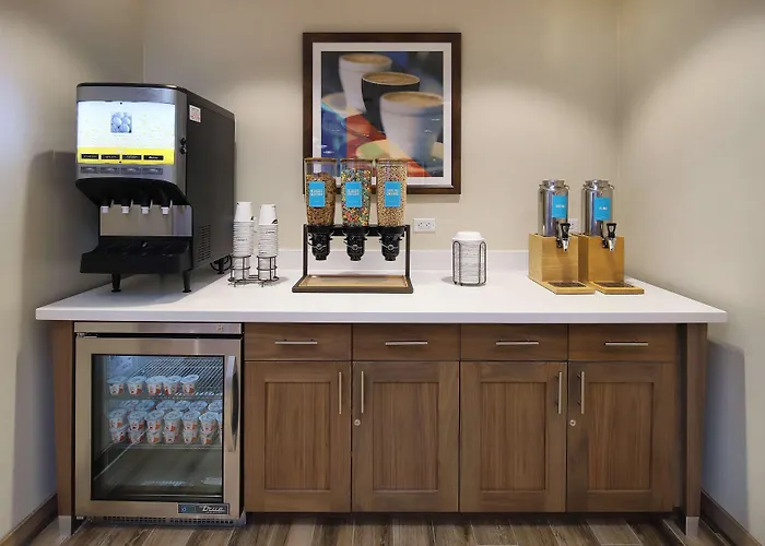 Hotel Hampton Tech Park 3*